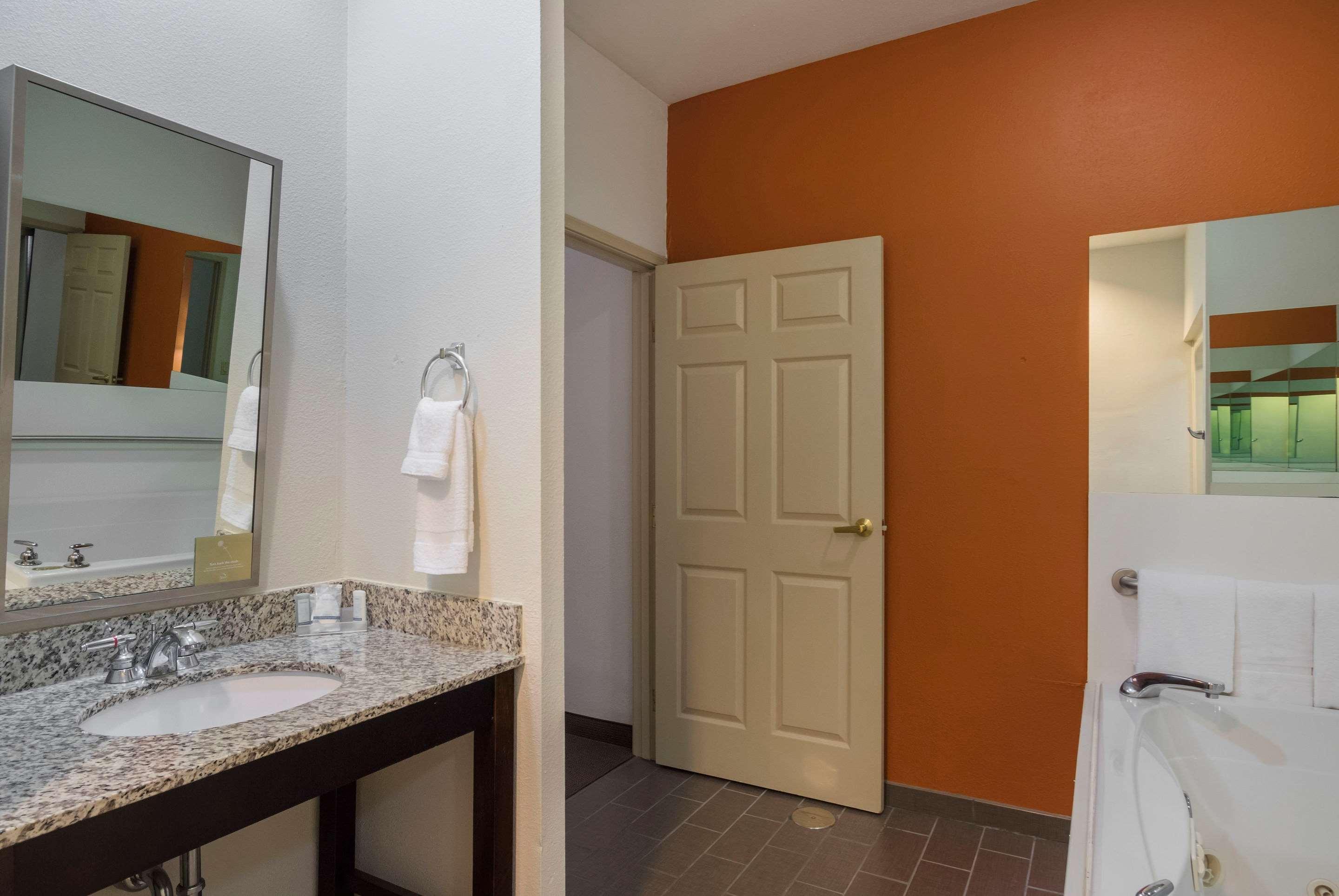 Sleep Inn & Suites Danville Buitenkant foto