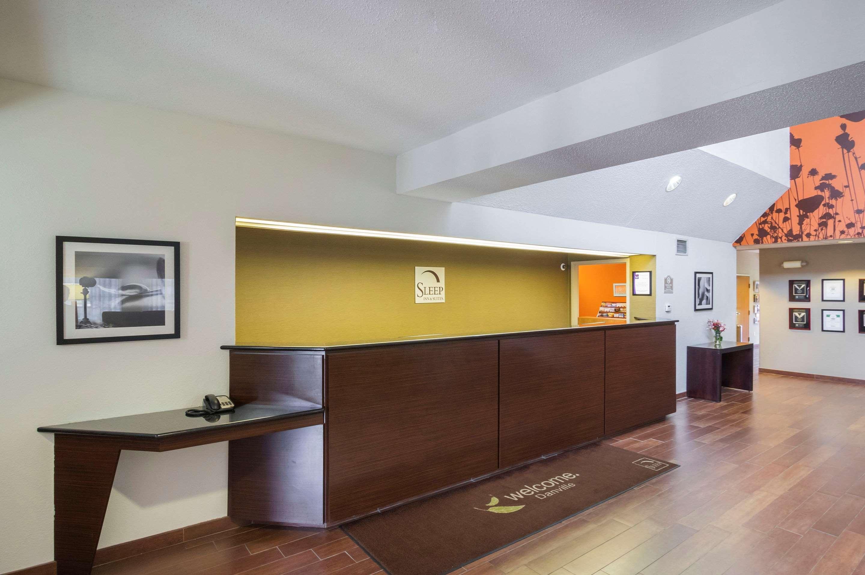 Sleep Inn & Suites Danville Buitenkant foto
